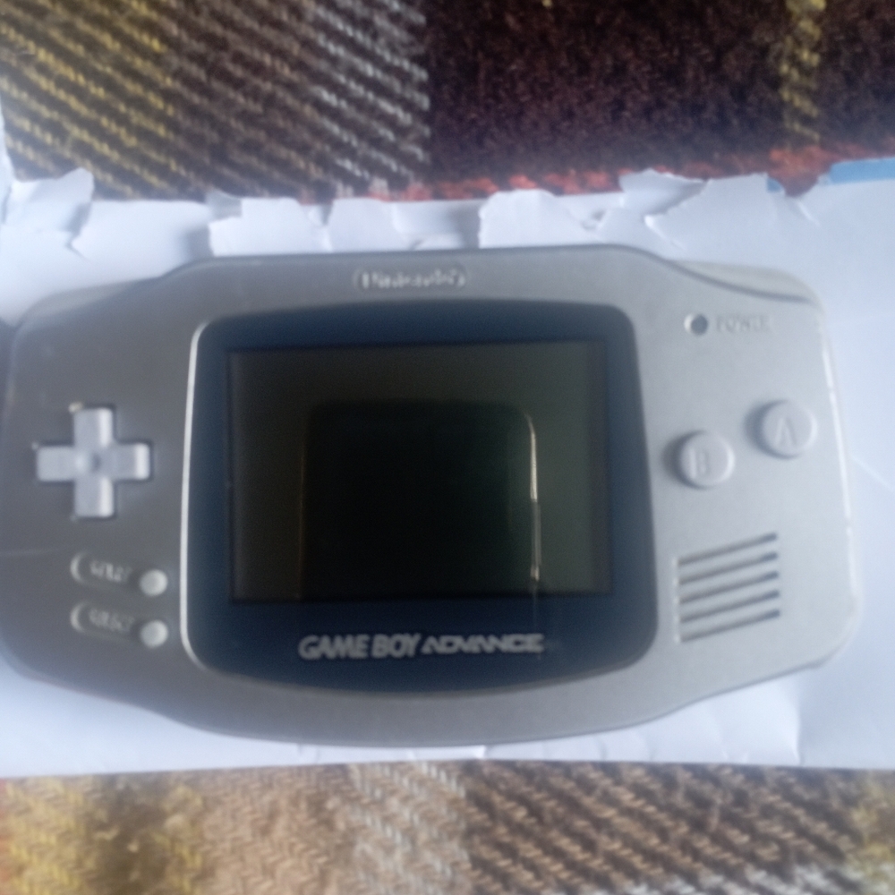 Gameboy advance silver console